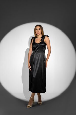 Vestido Noir Glam